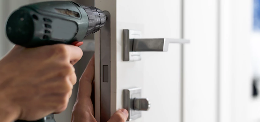 Locksmith For Lock Replacement Near Me in Largo
