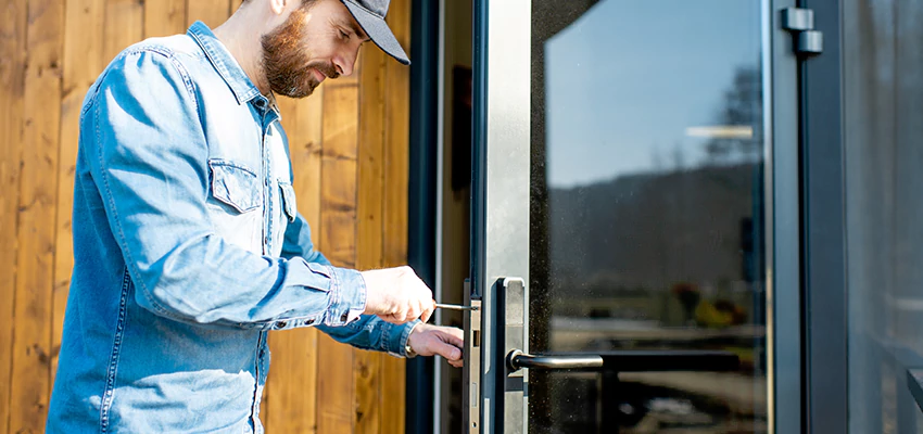 Frameless Glass Storefront Door Locks Replacement in Largo