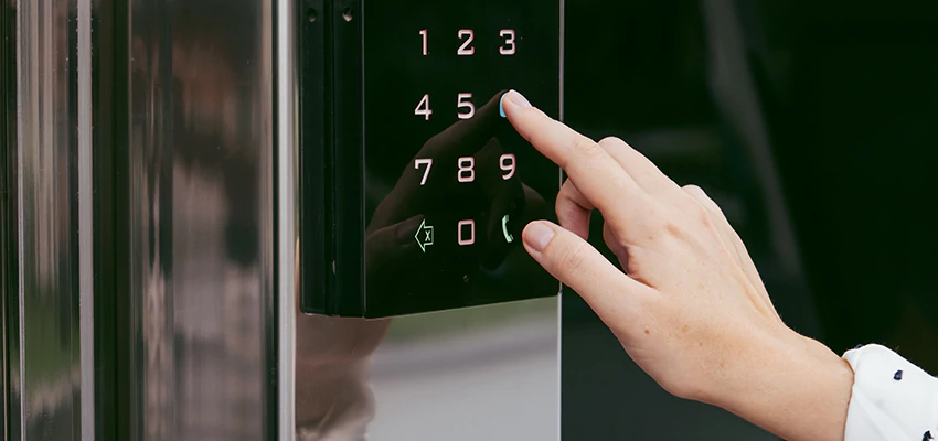 Property Management Locksmith For Lock Installation in Largo, FL