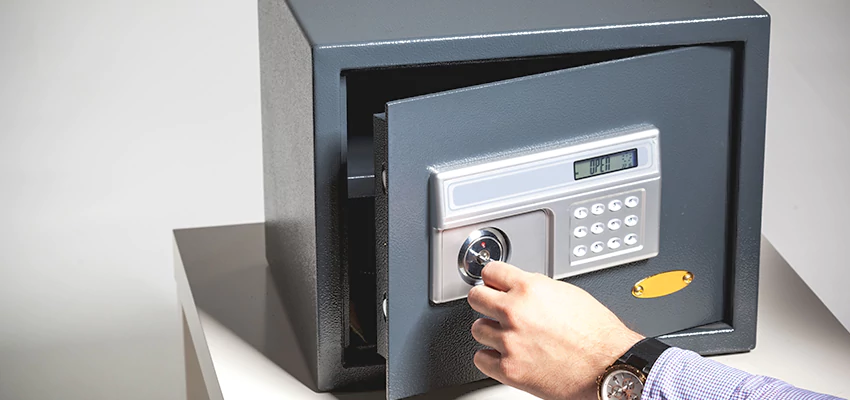 Jewelry Safe Unlocking Service in Largo